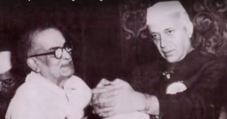 1) ഇംഗ്ലണ്ട്സ് ഡെറ്റ് ടു ഇന്ത്യ എന്ന പുസ്തകം രചിച്ചതാര് ലാലാ ലജ്പത് റായി 2) ഏത് രാജ്യത്തെ ആഭ്യന്തര കലാപ കാലത്ത് പലായനം ചെയ്തവരാണ് ബോട്ട് പീപ്പിള് വിയറ്റ്നാം 3) സാള്ട്ടോ ഏഞ്ചല് വെള്ളച്ചാട്ടം ഏത് നദിയിലാണ് കെരപ് 4) ലോക ഷൂട്ടിങ് ചാമ്പ്യന്ഷിപ്പില് സ്വര്ണം നേടിയ ആദ്യ ഇന്ത്യന് വനിത തേജ്വസിനി സാവന്ത് (2010) 5) ശിവാജി ഗണേശന് പ്രേംനസീറിനൊപ്പം അഭിനയിച്ച ചലച്ചിത്രം തച്ചോളി അമ്പു 6) ഇന്ത്യയില് വെല്ത്ത് ടാക്സ് ആക്ട് പാസാക്കിയ വര്ഷം 1957 7) കാവോഡോയിസം എന്ന മതവിശ്വാസം നിലവിലുള്ള രാജ്യം വിയറ്റ്നാം 8) ഫോറിന് എക്സ്ചേഞ്ച് മാനേജ്മെന്റ് ആക്ട് നിലവില്വന്ന വര്ഷം 2000 9) ജെ.പി.ഇ.ജിയുടെ പൂര്ണരൂപം ജോയിന്റ് ഫോട്ടോഗ്രാഫിക് എക്സ്പെര്ട്ട്സ് ഗ്രൂപ്പ് 10) അറിവ് ശക്തിയാണ്, അജ്ഞത മരണവും എന്ന് പറഞ്ഞതാര് സ്വാമി വിവേകാനന്ദന് 11) ഹോ ചി മിന് സിറ്റിയുടെ പഴയ പേര് സെയ്ഗോണ് 12) സച്ചിന് ടെണ്ടുല്ക്കര്ക്ക് ഭാരത രത്നം പ്രഖ്യാപിച്ച വര്ഷം 2014 13) ഏത് രോഗബാധയെത്തുടര്ന്നാണ് 2009-ല് ലോകാരോഗ്യസംഘടന ആദ്യമായി അന്താരാഷ്ട്ര തലത്തില് പബ്ലിക് ഹെല്ത്ത് എമര്ജന്സി പ്രഖ്യാപിച്ചത് സൈ്വന് ഫ്ളു (എച്ച്1എന്1) 14) ലോകത്തെ ആദ്യത്തെ വിര്ച്വല് കറന്സിയായ പെട്രോ പുറത്തിറക്കിയ രാജ്യം വെനിസ്വല 15) ഇന്ത്യയിലെ ആദ്യത്തെ ധനകാര്യ കമ്മീഷന് നിലവില് വന്ന വര്ഷം 1951 16) ഇന്ത്യയിലെ ആദ്യത്തെ ധനകാര്യ കമ്മീഷന്റെ പ്രവര്ത്തന കാലയളവ് 1952 മുതല് 1957 വരെ 17) പഴനിവൈഭവം രചിച്ചതാര് തൈക്കാട് അയ്യ 18) കോളറയ്ക്ക് കാരണമാകുന്ന ബാക്ടീരിയ വിബ്രിയോ കോളറെ 19) ഗൃഹവൈദ്യുതീകരണത്തില് ഫേസ് ലൈനിനെ സൂചിപ്പിക്കുന്ന നിറം ചുവപ്പ് 20) 1929-ല് ലോകത്തെയാകെ ബാധിച്ച സാമ്പത്തിക മാന്ദ്യം ഉല്ഭവിച്ചത് ഏത് രാജ്യത്തുനിന്നാണ് യുഎസ്എ 21) ആര് സി സി ബിയുടെ പൂര്ണരൂപം റസിഡ്യുവല് കറന്റ് സര്ക്യൂട്ട് ബ്രേക്കര് 22) ഇ എല് സി ബിയുടെ പൂര്ണരൂപം എര്ത്ത് ലീക്കേജ് സര്ക്യൂട്ട് ബ്രേക്കര് 23) കര്ണാടകയിലെ ബ്രഹ്മഗിരിക്കുന്നുകളില് നിന്നും ഉല്ഭവിക്കുന്ന വടക്കന് കേരളത്തിലെ നദി വളപട്ടണം പുഴ 24) ഐ എസ് ഒ സര്ട്ടിഫിക്കേഷന് ലഭിച്ച കേരളത്തിലെ ആദ്യത്തെ റെയില്വേ സ്റ്റേഷന് തിരുവനന്തപുരം 25) കേരളത്തിലെ ആദ്യത്തെ വനിതാ ഡിജിപി ആര് ശ്രീലേഖ 26) ഏത് സംസ്ഥാനത്തിന്റെ വേനല്ക്കാല തലസ്ഥാനമാണ് ഗയിര്സയിന് ഉത്തരാഖണ്ഡ് 27) ലോകത്തിലെ ഏറ്റവും വലിയ അണക്കെട്ടുകളിലൊന്നായ കരിബ അണക്കെട്ട് ഏത് നദിയിലാണ് സാംബസി 28) ആദ്യത്തെ മൂന്ന് ടീം ക്രിക്കറ്റ് മത്സരം നടന്ന രാജ്യം ദക്ഷിണാഫ്രിക്ക 29) റേവ സോളാര് പാര്ക്ക് ഏത് സംസ്ഥാനത്തിലാണ് സ്ഥാപിച്ചത് മധ്യപ്രദേശ് 30) ഗീതു അന്ന ജോസ് ഏത് കായിക ഇനവുമായി ബന്ധപ്പെട്ടാണ് പ്രസിദ്ധി നേടിയത് ബാസ്ക്കറ്റ്ബോള്